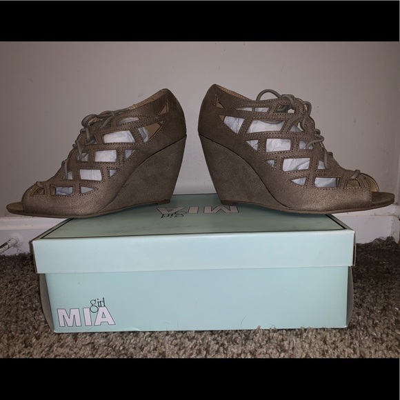 MIA Sand Dirty Girl Quincy Sandals - NEW - Picture 5 of 6